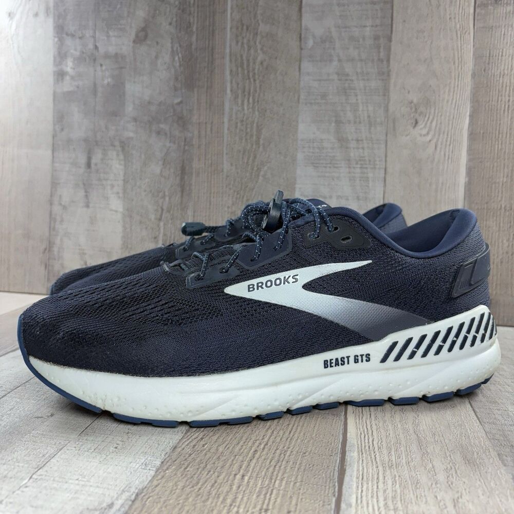 Brooks Beast GTS 24 Men's Size 11.5 Running Shoes Athletic Sneakers Navy Blue